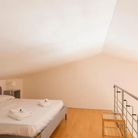 Appartement Altido Colorful Studio For 4 Near Leaning Tower With Parking *
